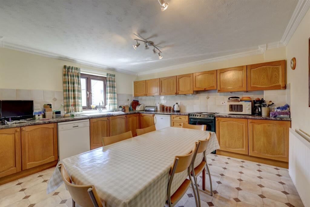 Kitchen Diner