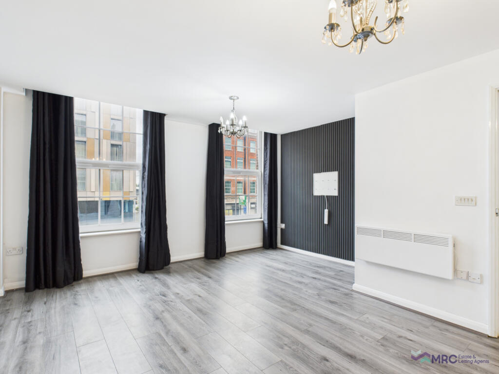 Stylish 2-Bedroom Contemporary Apartment in the H