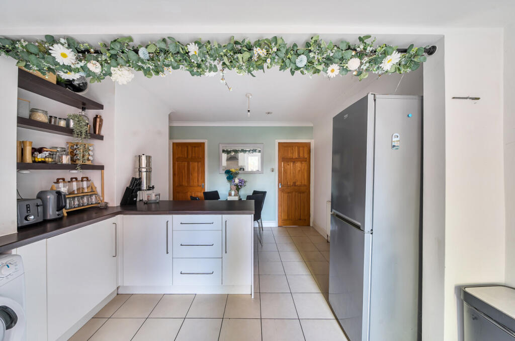 1373105-23-6900e0...