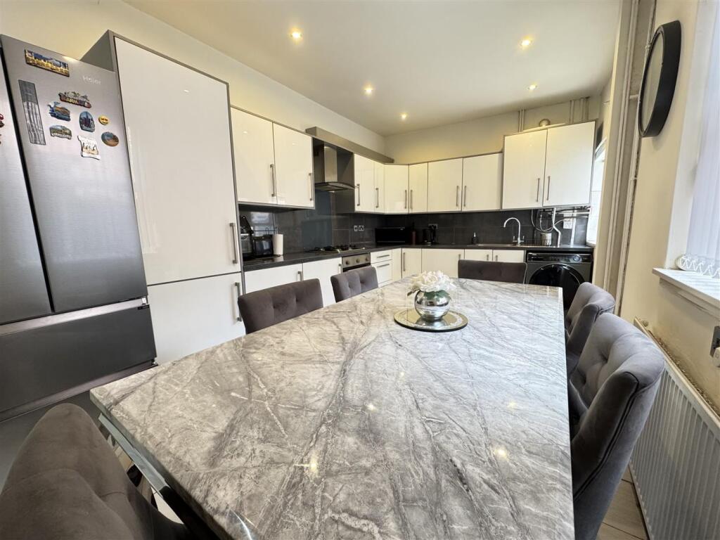 IMG_5369 (Large).JPG