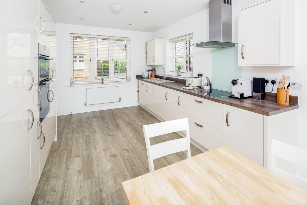 Kitchen-Family-Diner