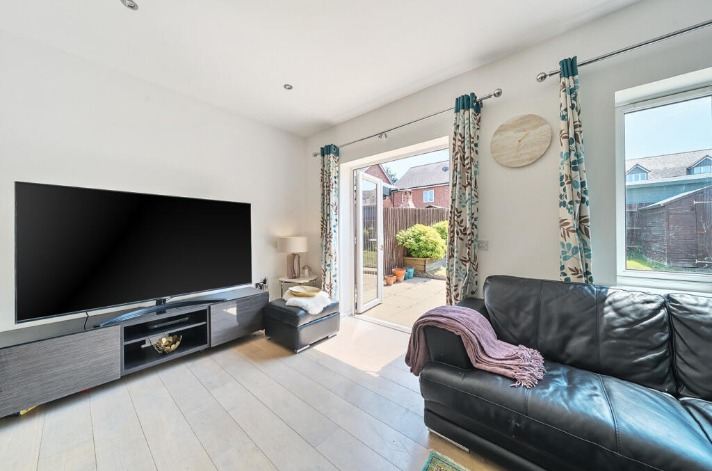 1306065-9-685422c...