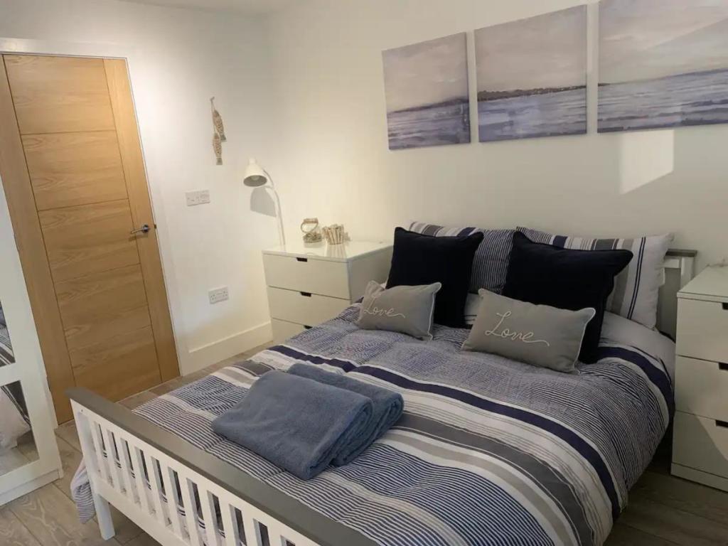 Flat C Bedroom 2021