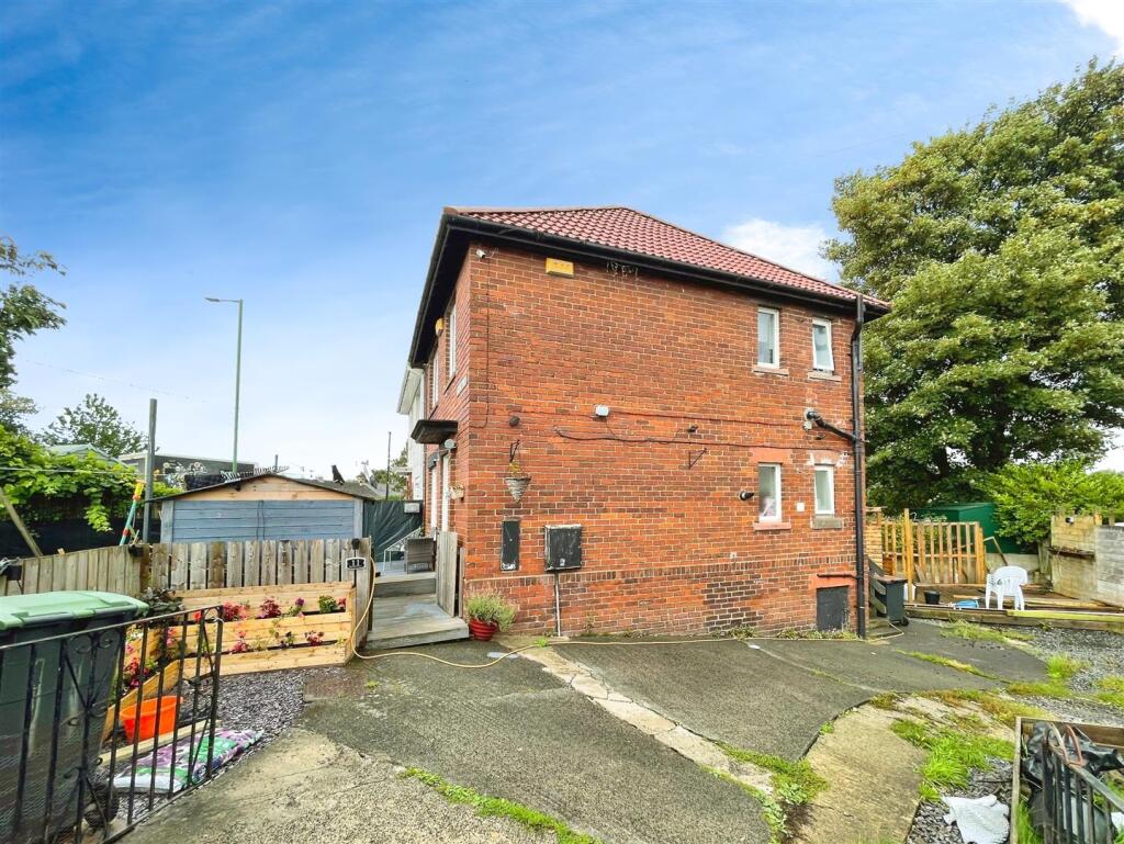 bd854a41-11 20Briardale 20External 20 231.jpeg