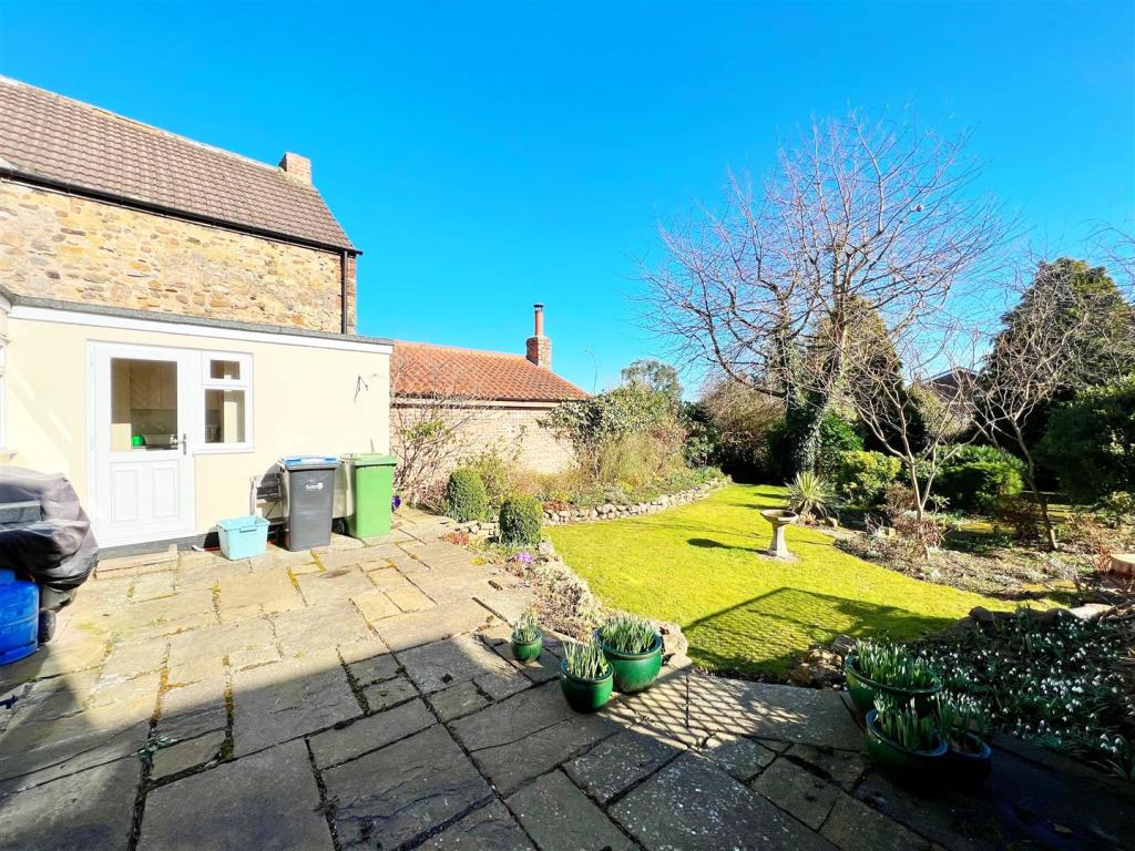 Garden 2.jpg