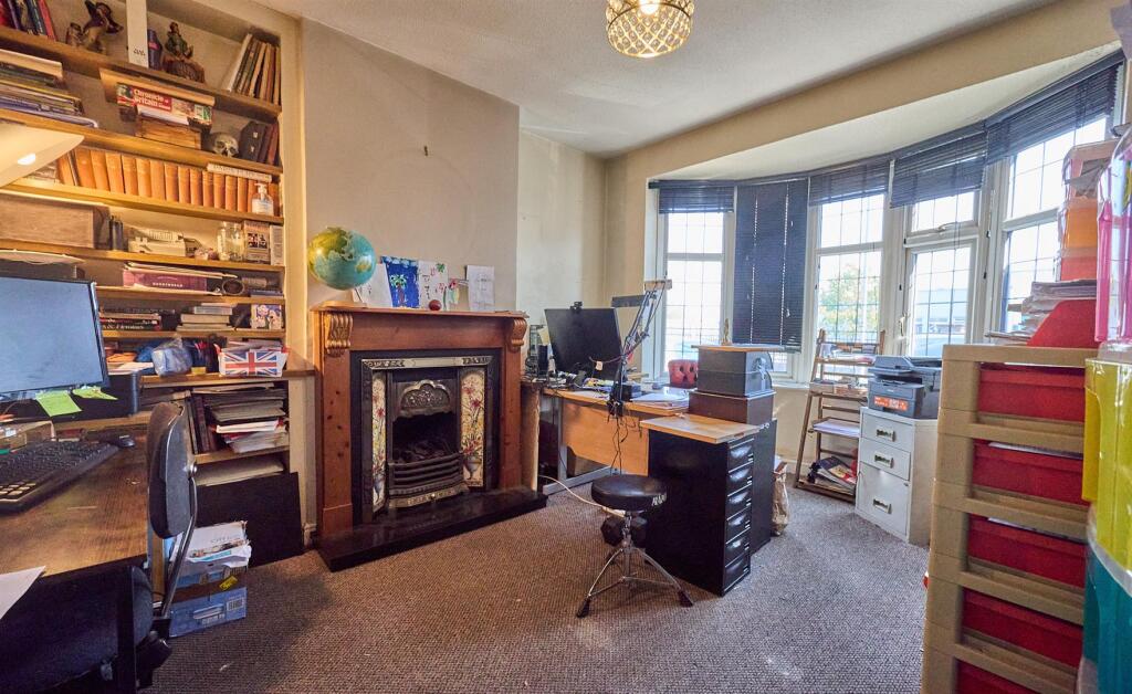 Front Family/Sitting Room