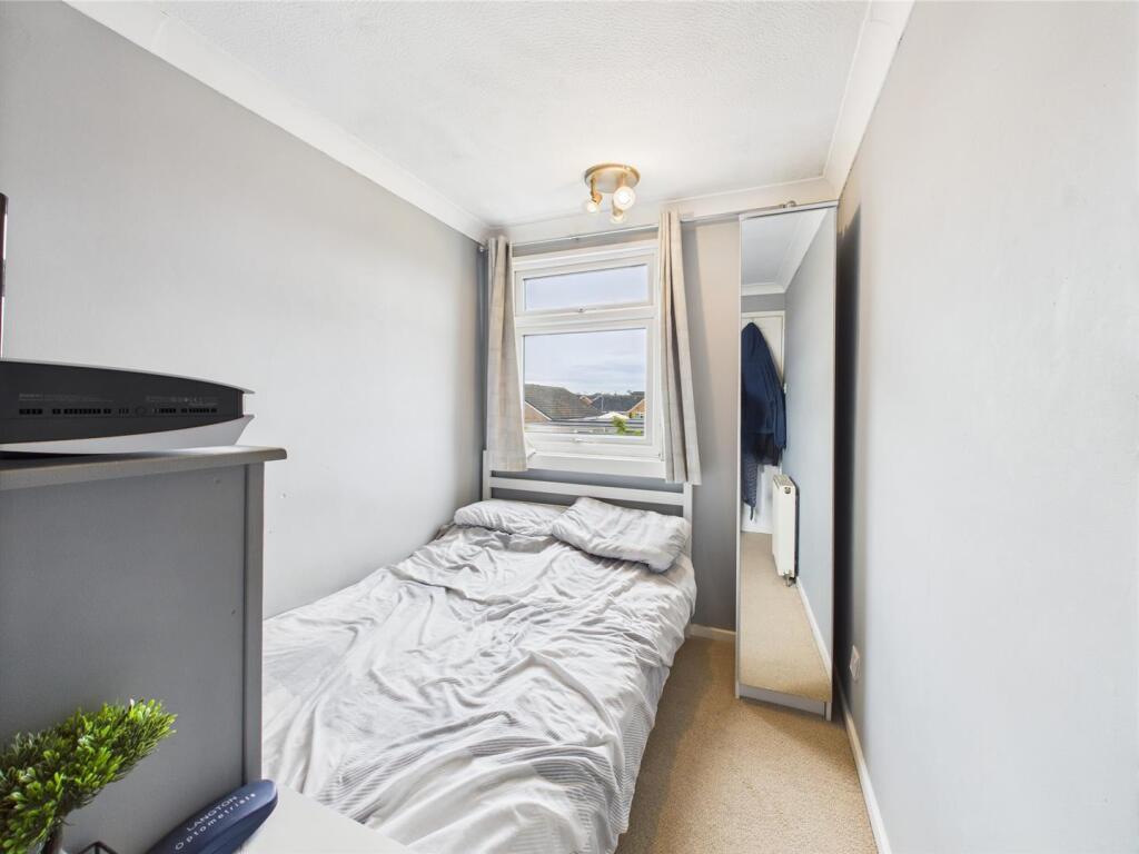 Bedroom: