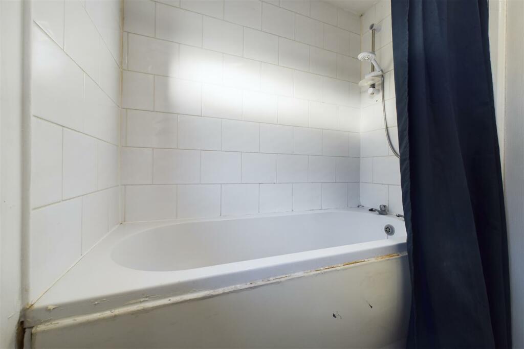 63 Great Western Road, City Centre Gloucester GL1 