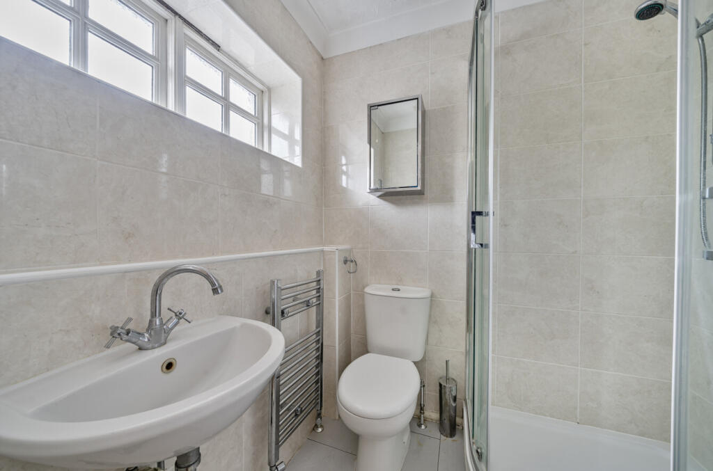 1328796-11-687fb7...