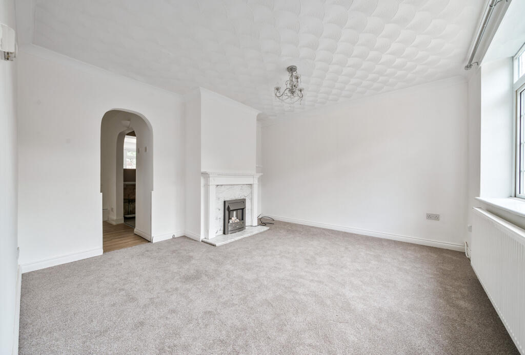 1315799-3-68596ac...