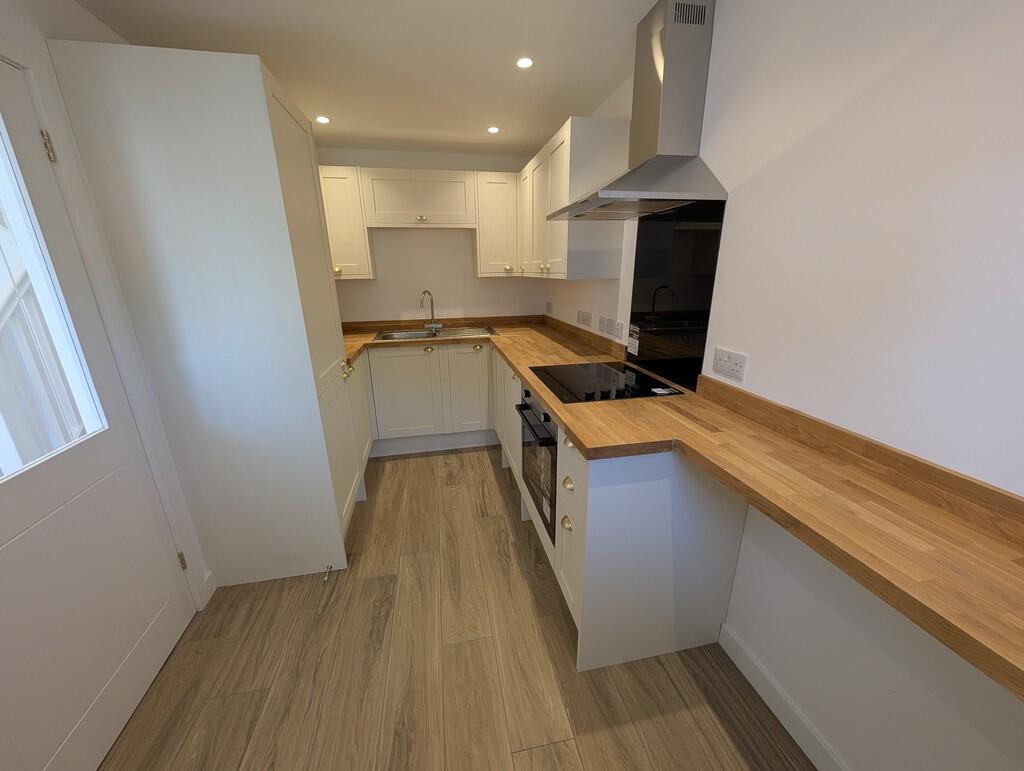 PXL_20251006_1401...