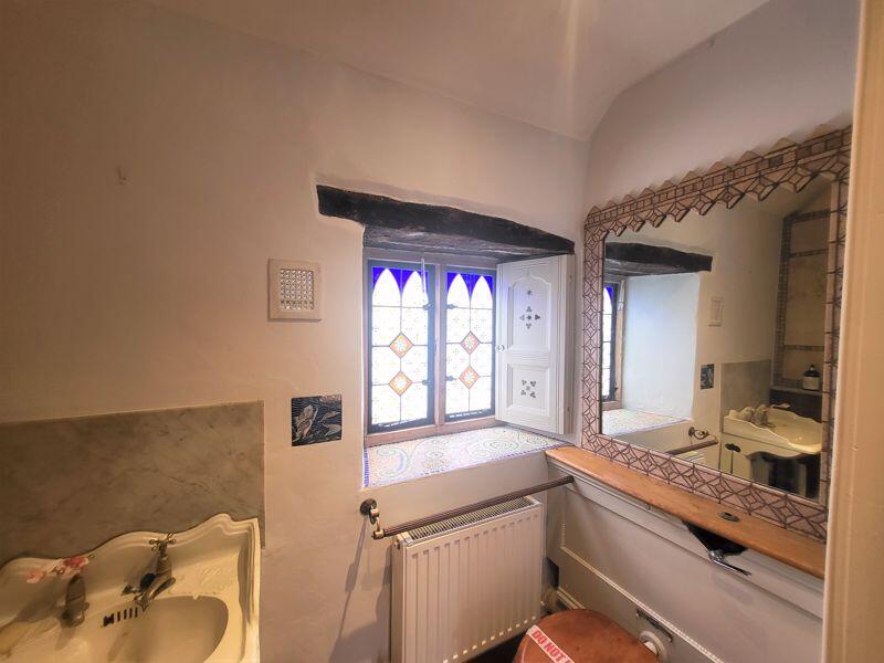 Photo 6