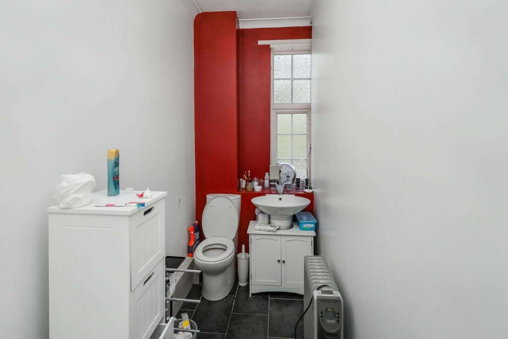 Flat 16 Astra Court East, Astra Close, Hornchurch, Essex, RM12 5NJ