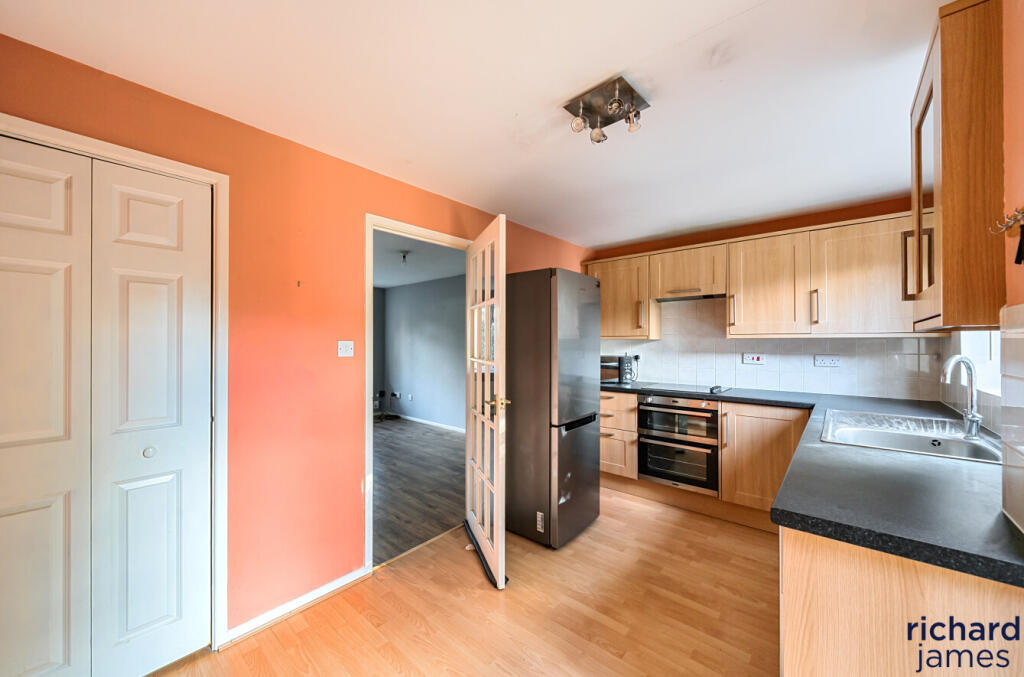 b98f722ecc54425b9e95299bb79af220