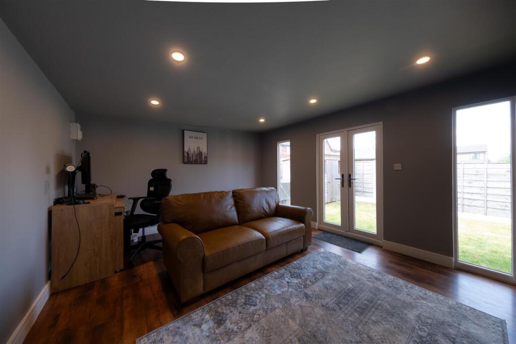 22 Wells Avenue-029.jpg