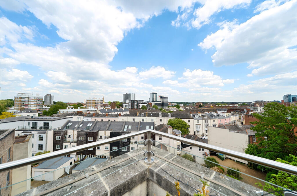 8-681e0042e2006-1...