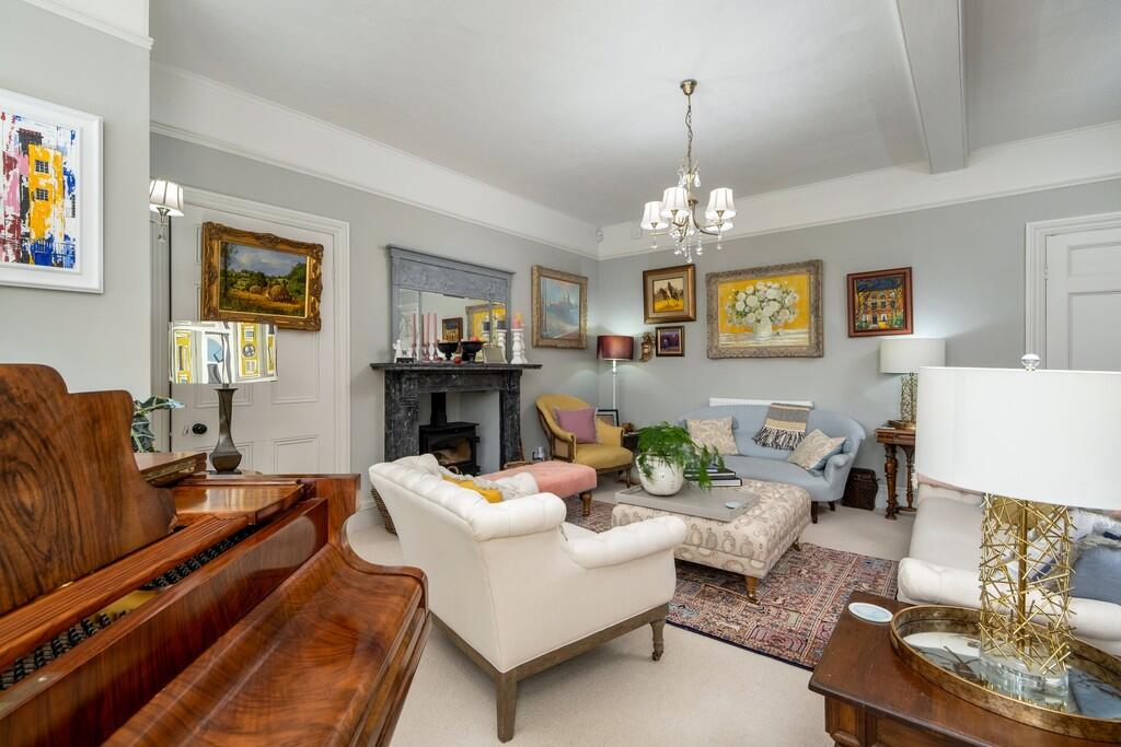 1440px-Elm Farm H...