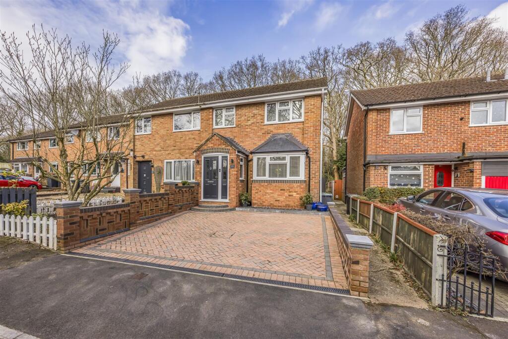 88 James Copse Road, Horndean-PorticoMarketing-Sol