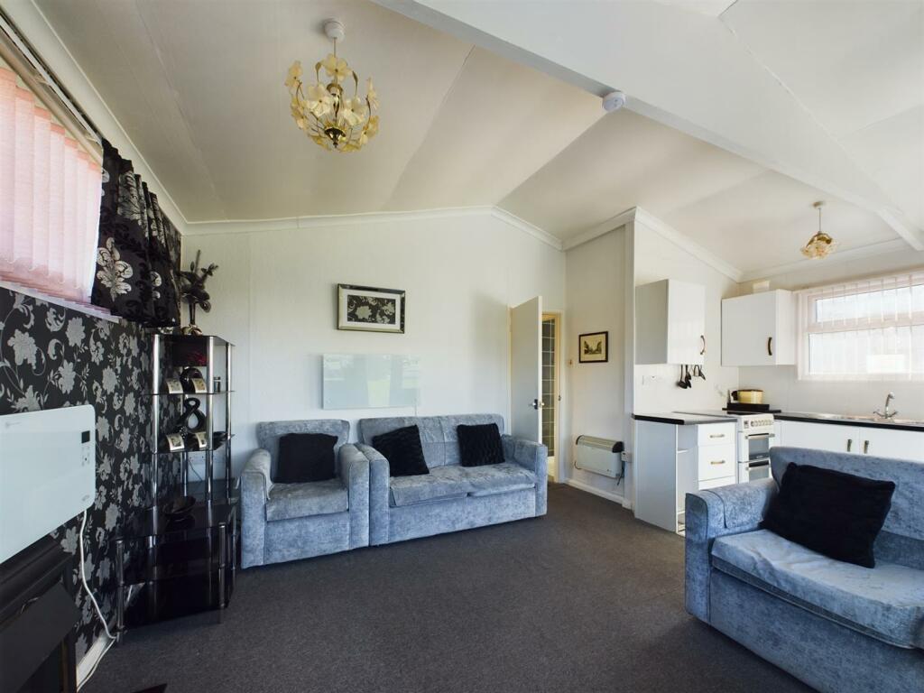 Open Plan Kitchen/Reception Room