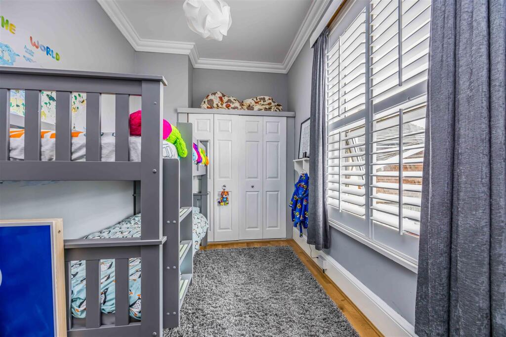 Flat 3, 38. Lennox Road North, Southsea-Small-Port