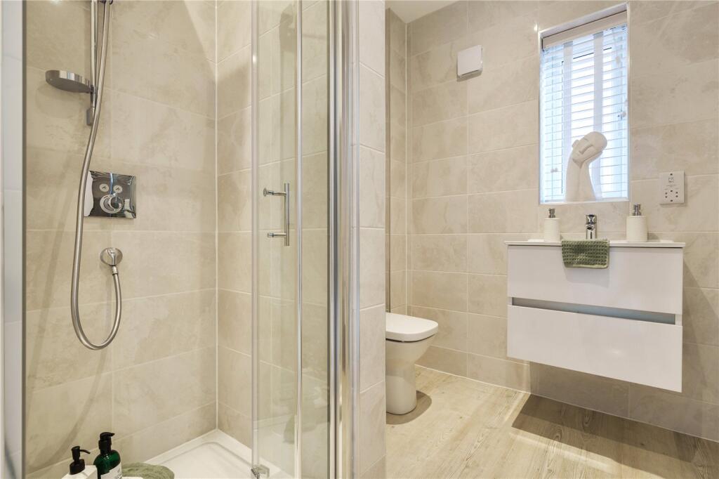En-Suite Example