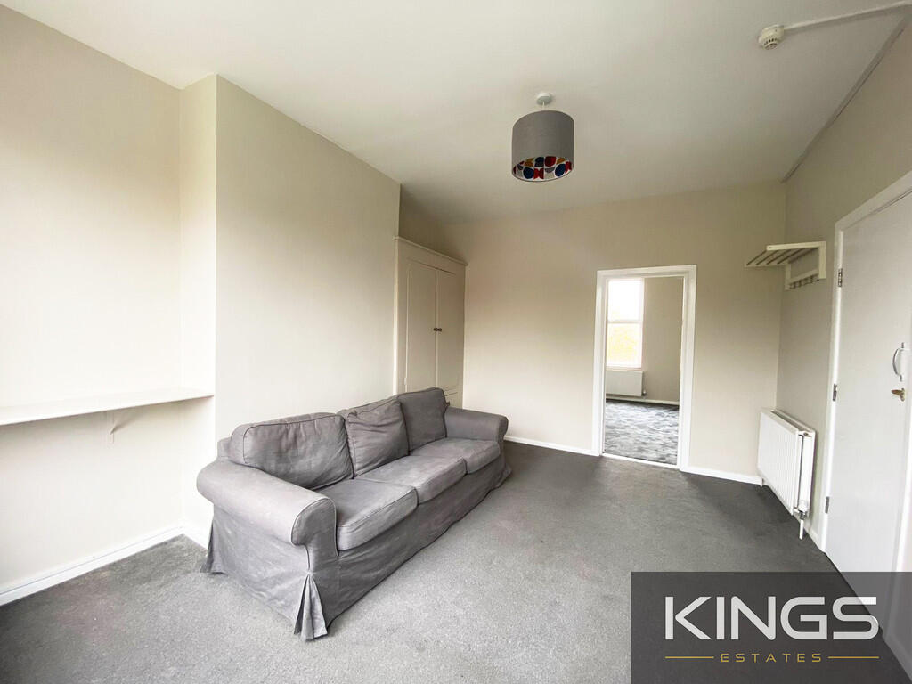 Flat 3, 10 Belmon...