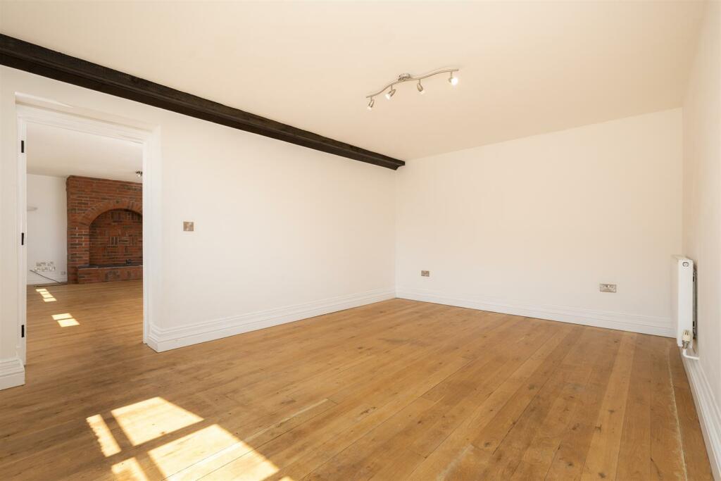 1LaneEndBarn-7.jpg