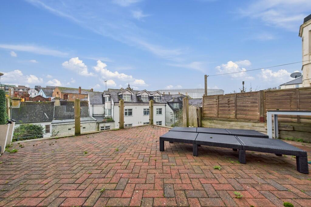 CAM01085G0-PR0663...