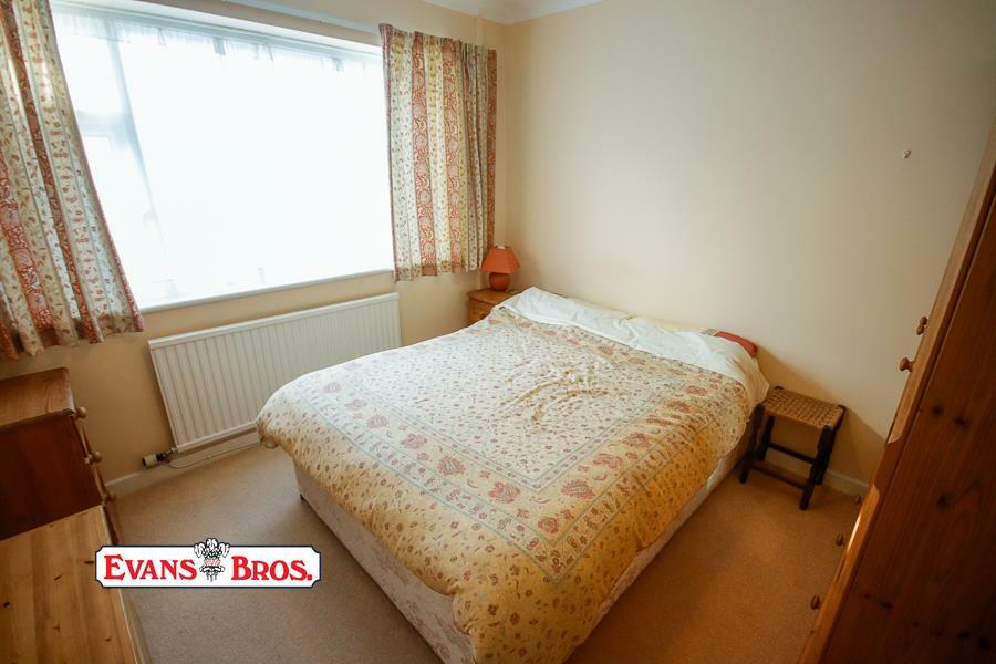 SIDE DOUBLE BEDROOM 2