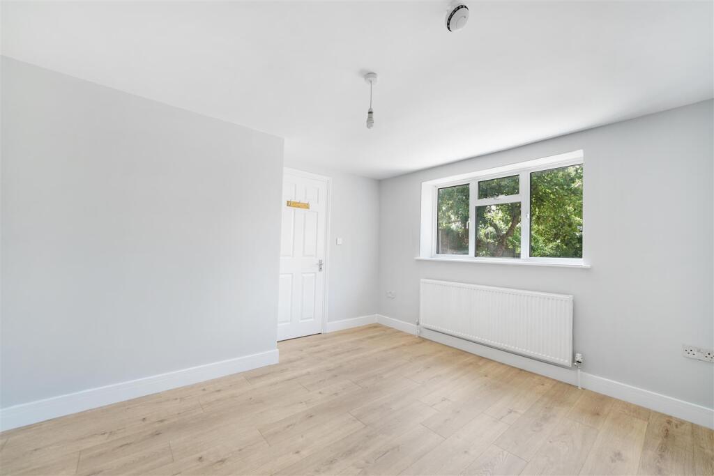 63 Beverley Gardens - dVE51aGY8KHNoHF49CUN.jpg