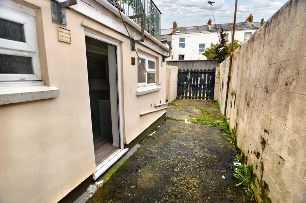 Rear Courtyard