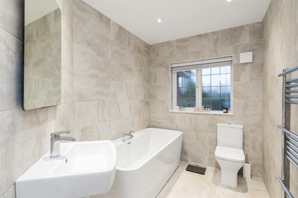 8 Upwey Avenue, Solihull_12.jpg