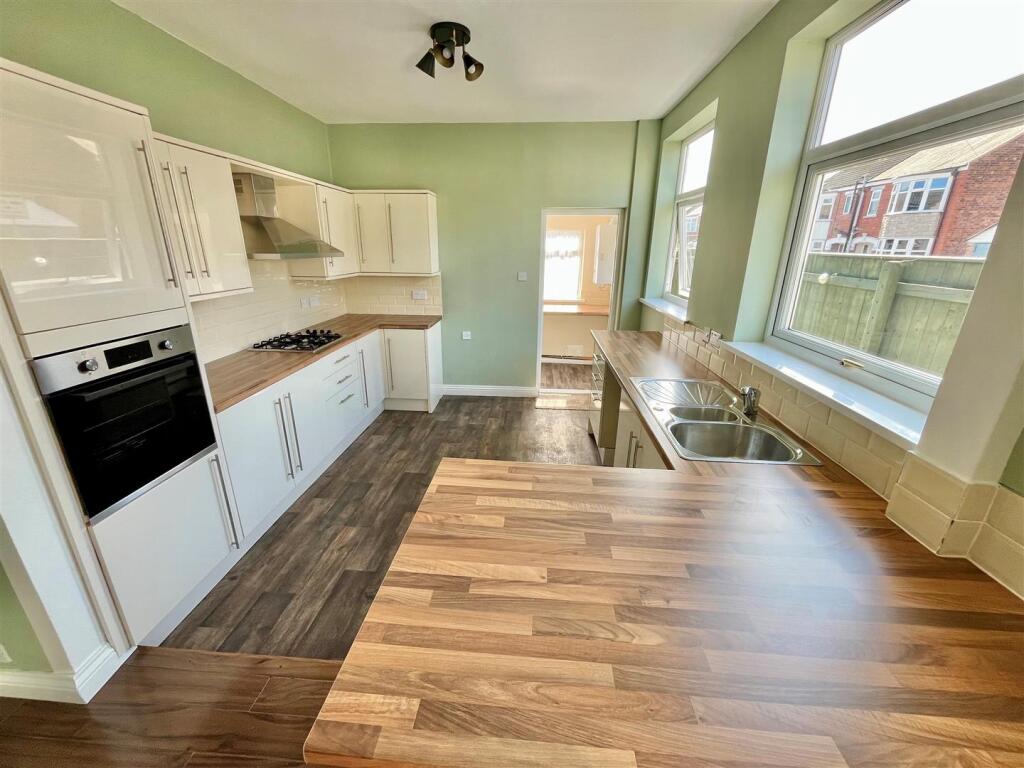Kitchen Area.jpg