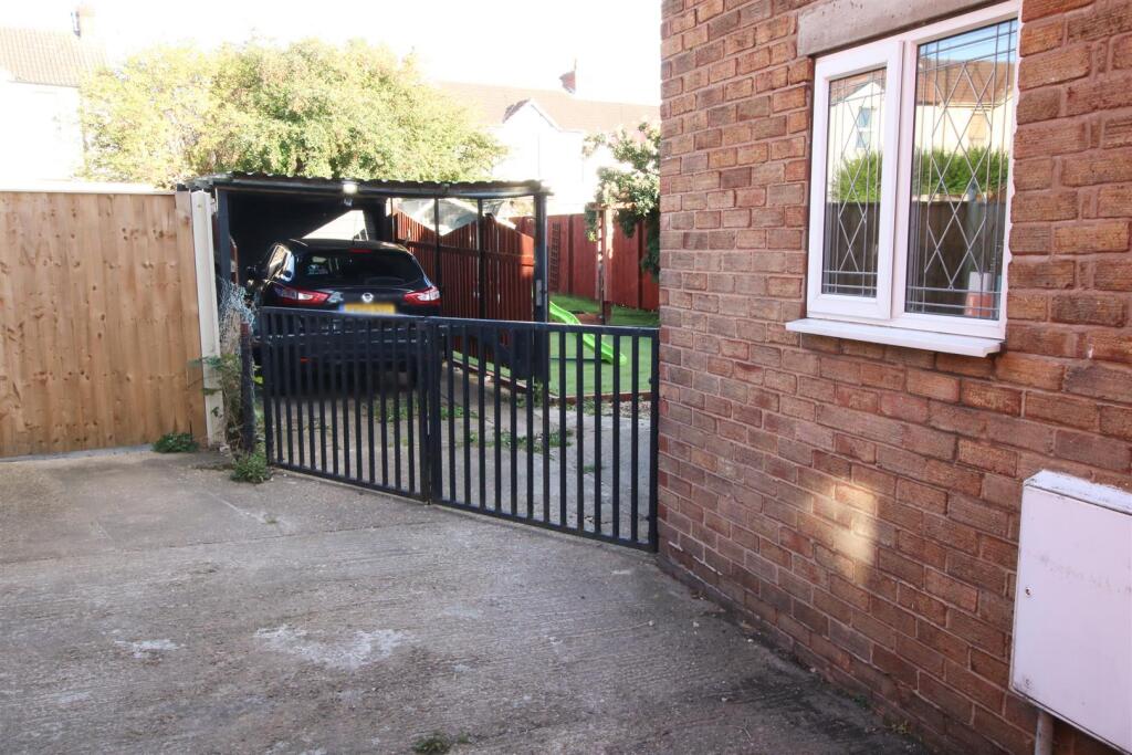 PARKING &amp; GARAGE