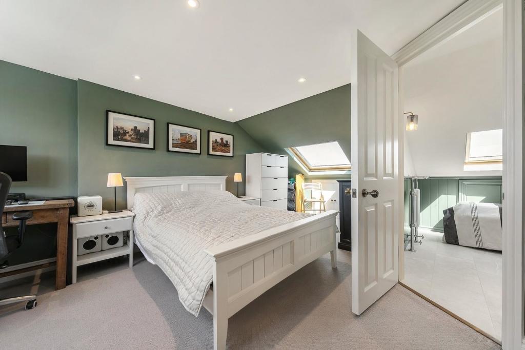Bedroom.jpg