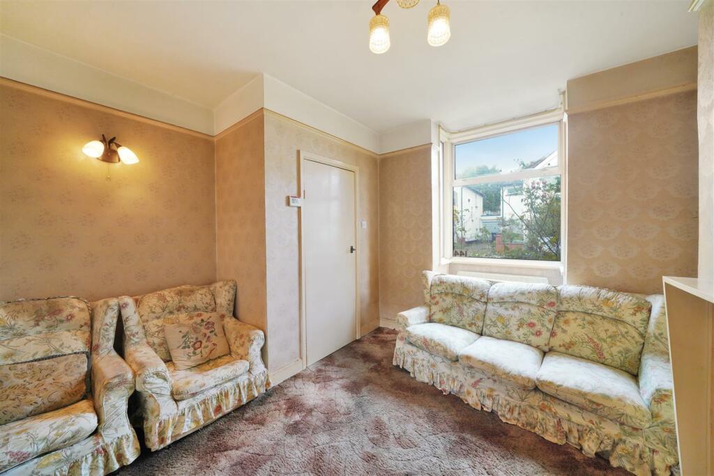 144 Rugby Avenue - OmNweLg7VVACVF62egiU.jpg