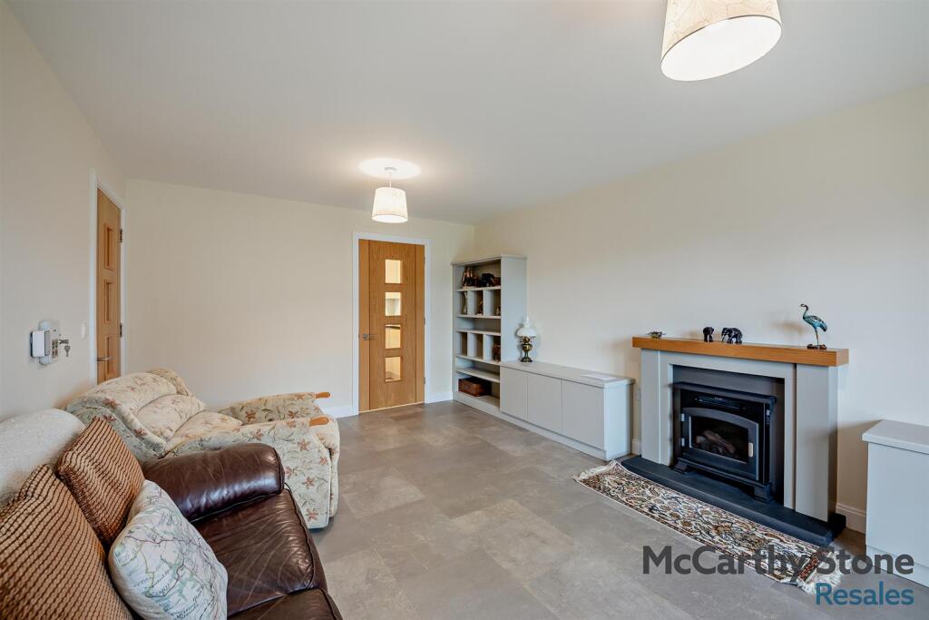 8664484-interior16-800.jpg