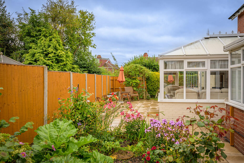 Conservatory and ...