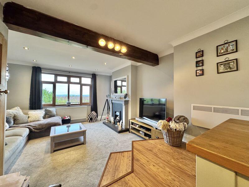 Split Level Diner to Lounge