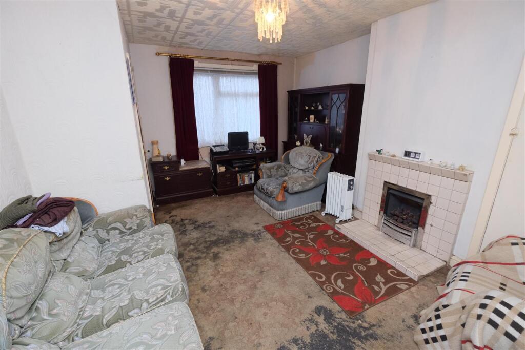 47 Torrington Avenue, Bristol, BS4 1EQ Freehold Se