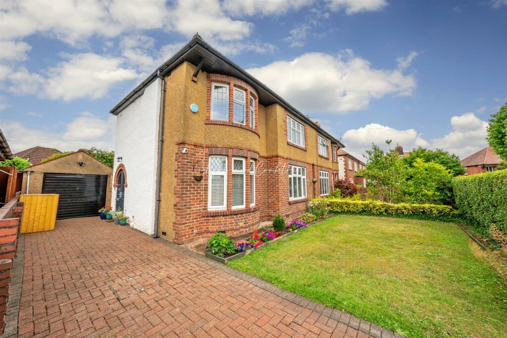 Porthamal Gardens, Rhiwbina, HernCrabtree (1).jpg