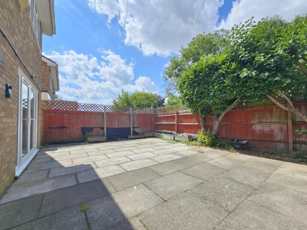 Rear Garden 2.jpg
