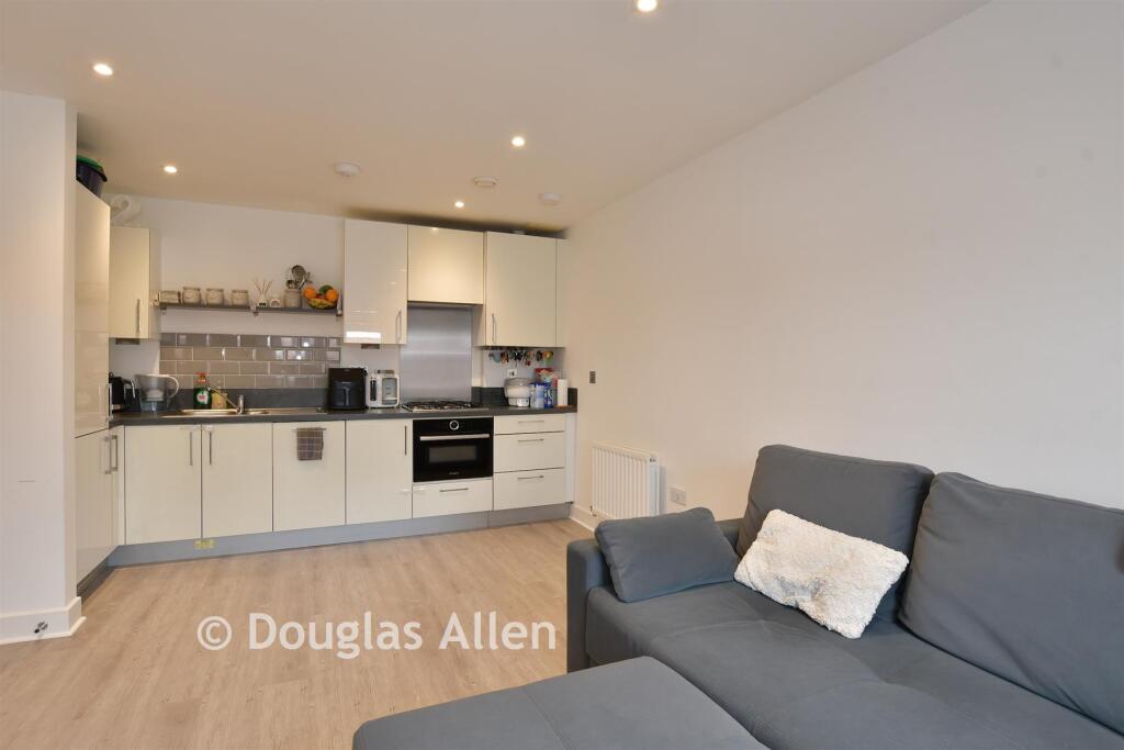 Lounge/Kitchen /Dining Room