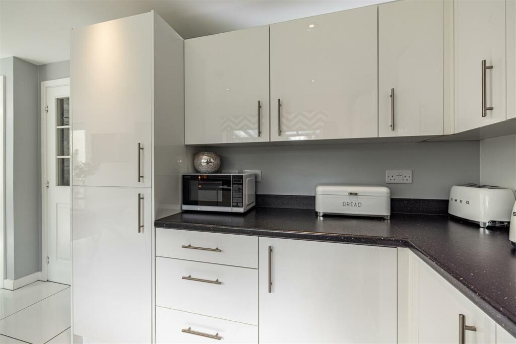 43 Knoll Park Galashiels 23.JPG