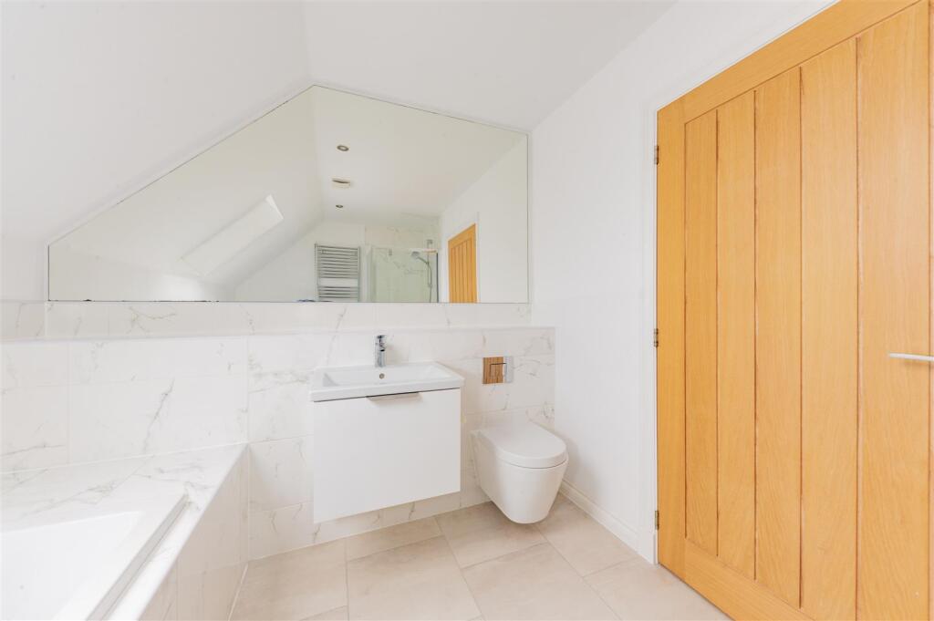 12 Mona Crescent BF-2.JPG