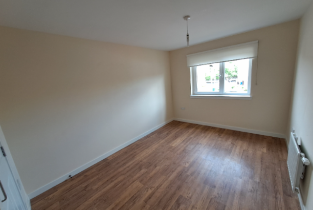 8 Ellerslie Path