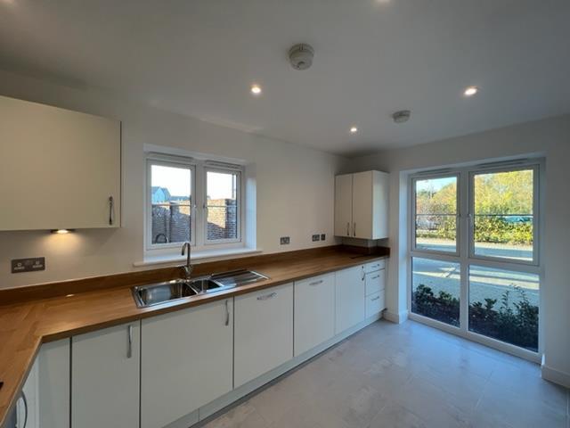 Warwick Way, Kings Hill, West Malling