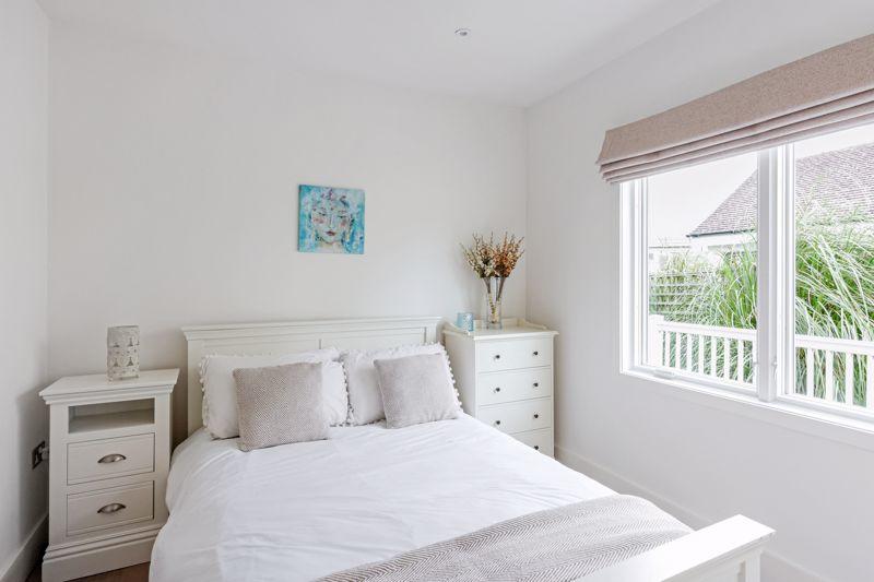 Bedroom - grou...