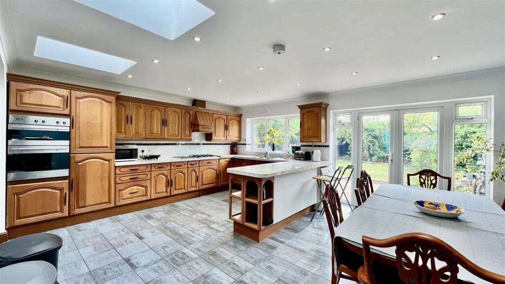Kitchen/ Diner
