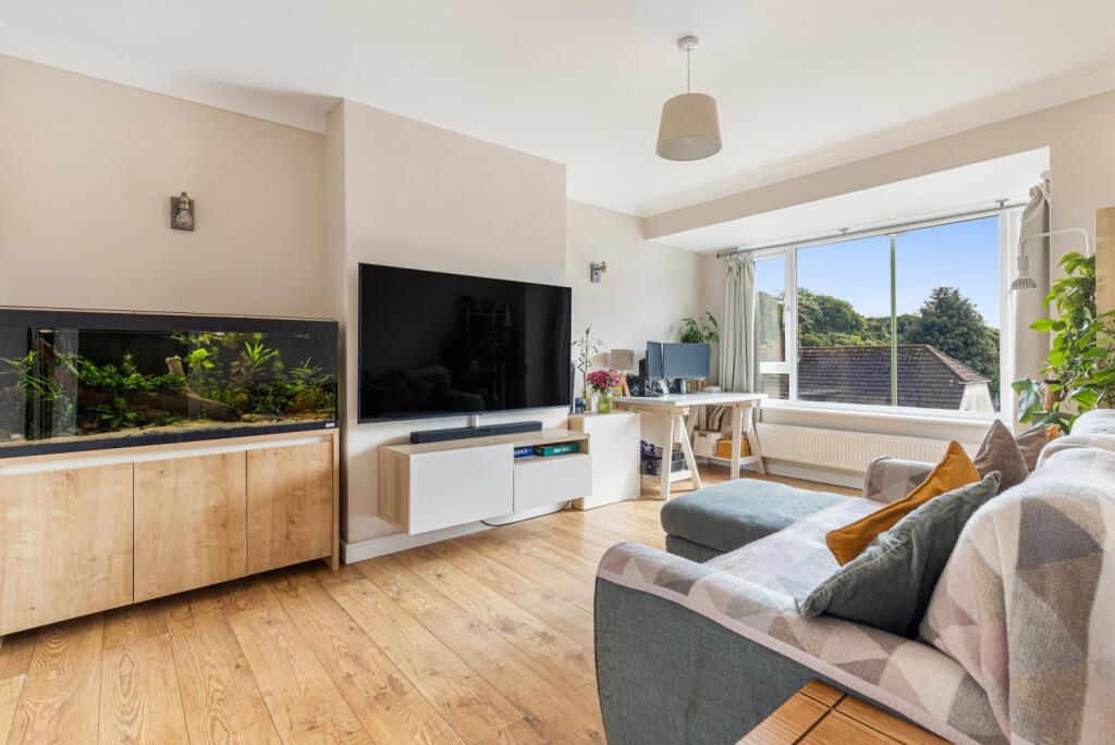 A09 - 14 Clifton Crescent, Paignton - 250626